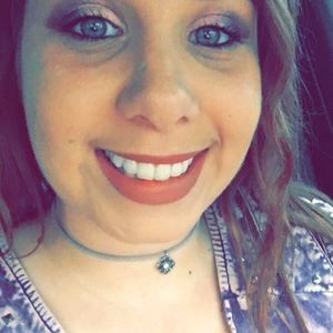 Meet your Posher, Carrie